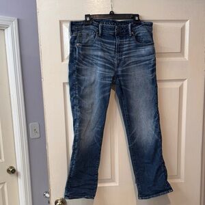 American Eagle Men’s 34x30 AirFlex+ Temp Tech Medium Wash Blue Straight Jeans